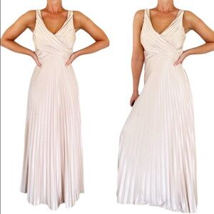 Masquerade champagne gold pleated v-neck mesh illusion back gown size small
